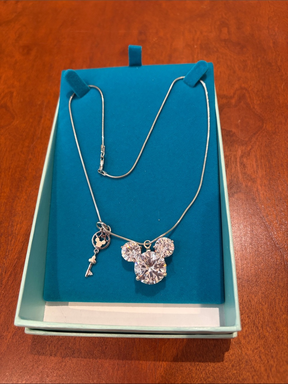 Disney 925 Silver large Crystal Mickey Head Necklace with Key Charm - Picture 1 of 8